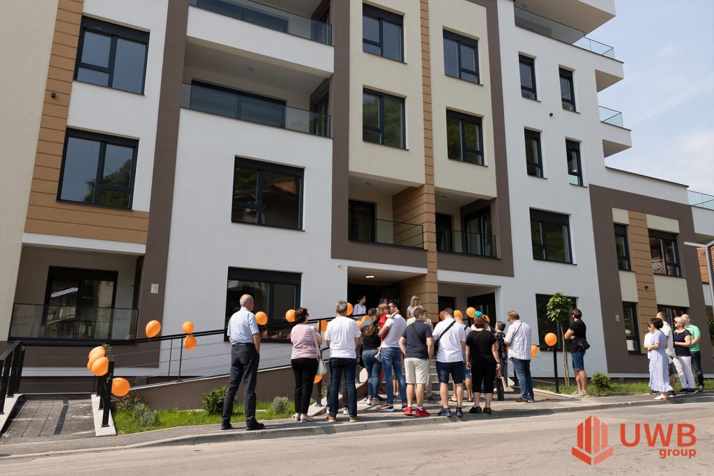 Prije obećanog roka: Novim vlasnicima stanova u objektu Urban Home u Tuzli predani ključevi