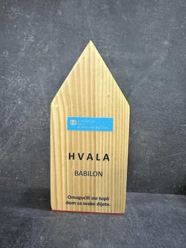 0-02-05-5220fa8e44ee3618849f82badc92c8ff9b04e960b4ae12c7a2507e4573ee2526_805ccfc06f8ef35e